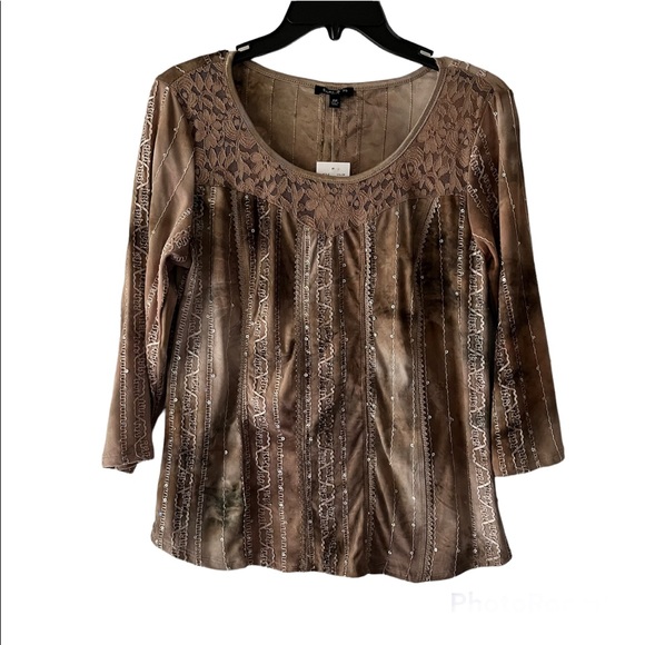 samie & jo Tops - Samie & Jo Embellished Pullover Top/Shirt Sz Petite Medium